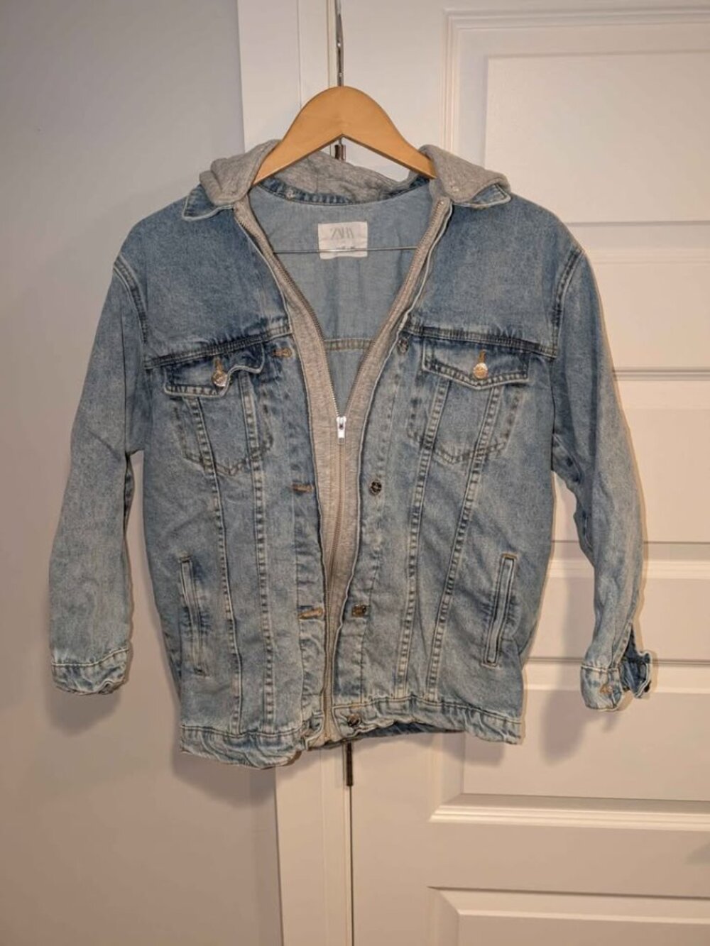 Zara Hooded Denim Jacket – Light Wash Oversized Trucker – 11/12